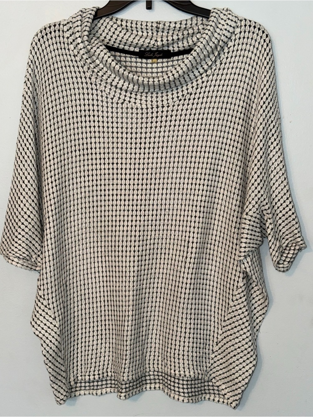 Laila Jayde Black and White Knit Cowl Pullover